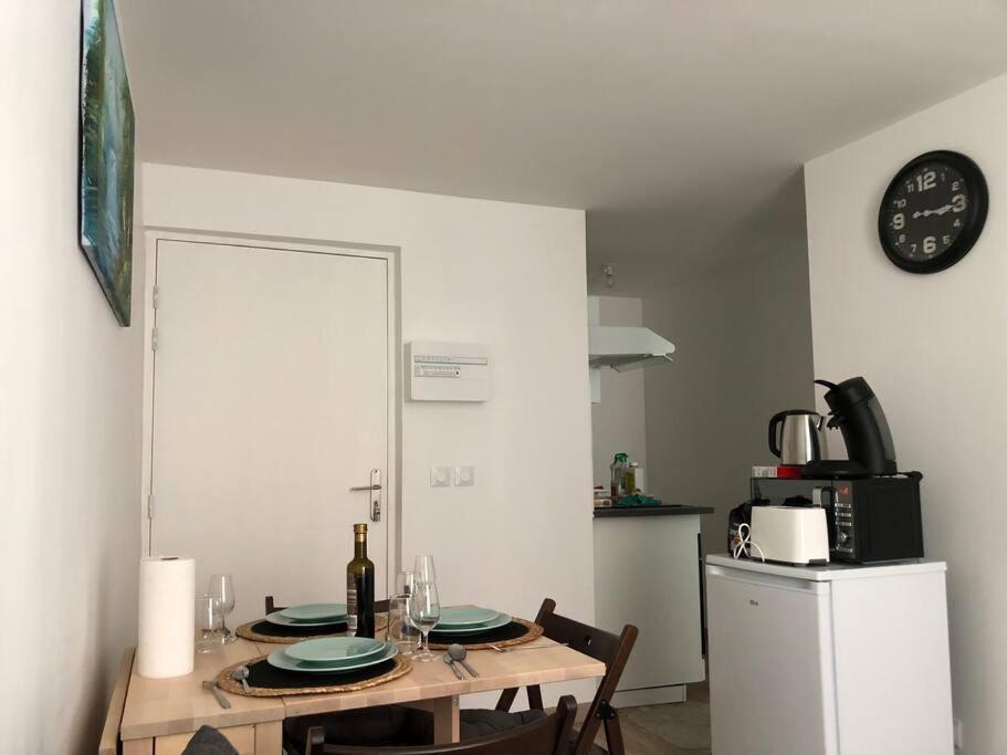 Superbe Appartement Meuble Refait A Neuf Tricastin 皮埃尔拉特 外观 照片