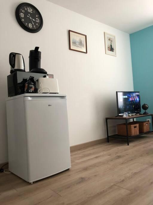 Superbe Appartement Meuble Refait A Neuf Tricastin 皮埃尔拉特 外观 照片